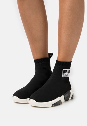 High-top trainers - nero