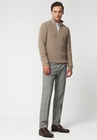 RYŁKO Biznesowe buty sznurowane