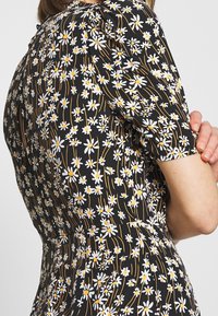 Glamorous Sukienka letnia