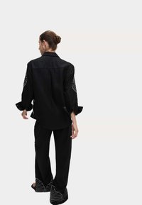 Marks & Spencer RICH EMBROIDERED COLLARED RELAXED  - Camicia - black