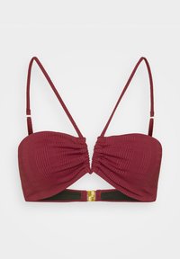 Neselectat, wine red