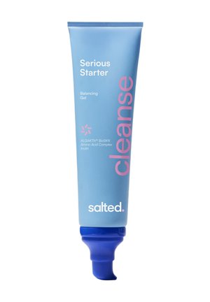 Blauwe tube van 'Serious Starter' balancerende gelreiniger van Salted met roze en witte tekst en blauwe fliptopdop.