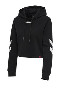 Czarna, krótka bluza z kapturem, wykonana z miękkiej bawełny, z kapturem na sznurki, białym logo na piersi i białymi wzorami w kształcie chevronu na rękawach.