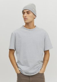 Jack & Jones - JACBRINK BEANIE UNISEX - Vunena kapa - light grey melange Minijatura 1