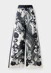 MICKEY PANT - Pantalones - white/dark blue