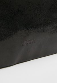 s.Oliver Borsa a tracolla - black