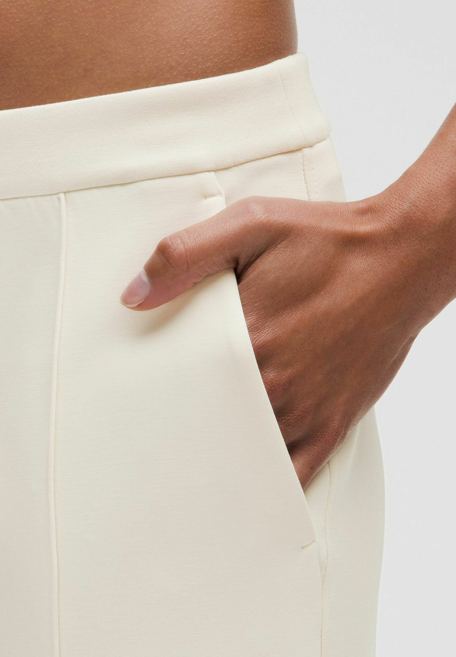 lululemon SOFTSTREME™ PINTUCK MID-RISE - Tracksuit bottoms - light