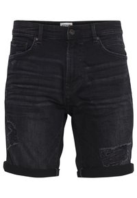 Shorts en denim noir à effet usé, avec revers roulés et multiples poches. Le tissu présente une texture lisse et des détails robustes.