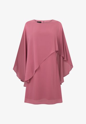 Vestido rosa rosa hasta la rodilla con mangas tipo capa en capas fluidas y superposición frontal asimétrica, escote redondo y cierre de cremallera en la parte trasera.