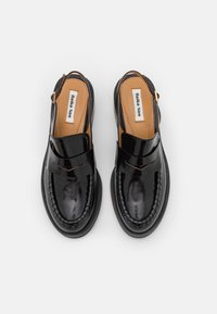 Reike Nen Slip-ins - black