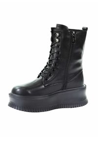 Czarne skórzane botki za kostkę z sznurowanym przodem, bocznym zamkiem błyskawicznym, masywną podeszwą i żeberkowaną teksturą na krawędzi podeszwy.