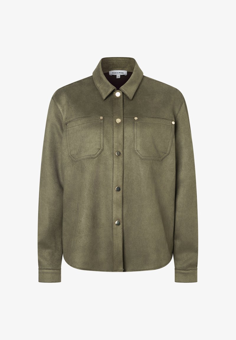 Olivgrüne Shirtjacke mit langen Ärmeln, vorderen Druckknöpfen, zwei Brusttaschen und klassischem Kragen.
