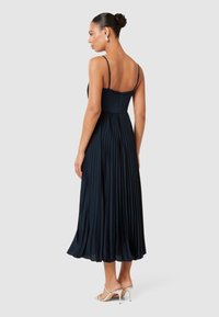 Forever New PLEATED MIDI DRESS - Koktel haljina / svečana haljina - deep navy