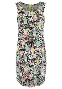 Robe sans manches jusqu'au genou avec imprimé léopard noir et blanc mélangé à des formes abstraites pastel rose, bleu, jaune et vert, avec une ceinture à la taille.