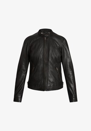 Czarna skórzana kurtka z stójką, z przodem zamykanym na zamek błyskawiczny, dwoma zapinanymi na zamek kieszeniami po bokach oraz fakturowanymi panelami na ramionach.