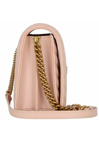 Borsa handbag in pelle rosa chiaro con design a trapunta, manico a catena dorata e dettagli in oro. La borsa presenta una chiusura a zip e scomparti interni.