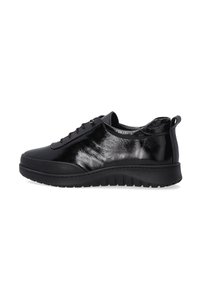 Sort sneakers med en glat læderoverdel med en blank, struktureret finish, rund tå, snørebåndsdesign og en fleksibel gummimellemsål.