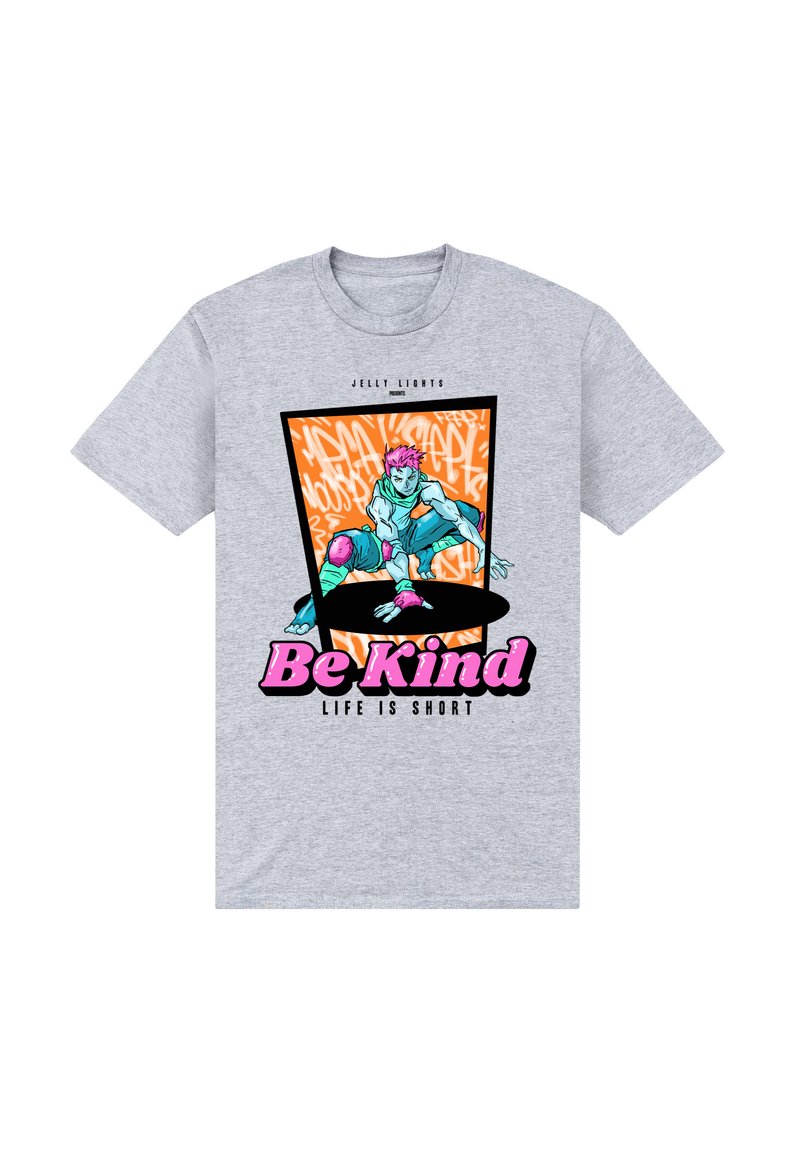 Šedé bavlněné tričko s barevným grafickým designem, na kterém je abstraktní postava a nápis "Buď laskavý, život je krátký" v růžovém písmu.