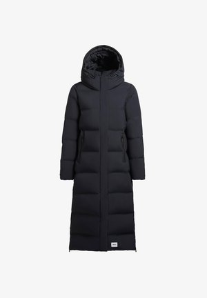 Dlouhý černý péřový kabát s kapucí, s horizontálním prošíváním, bočními zipovými kapsami a jemnou logovou nášivkou na lemu. Hladký povrch.