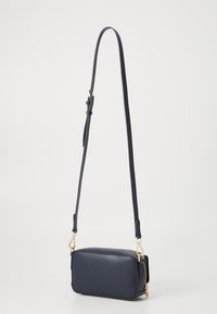 Tommy Hilfiger ICON CAMERA BAG - Rankinė per petį - space blue