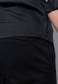 Ombre Chino - black