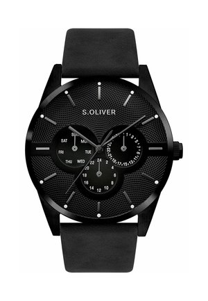Zwarte S.Oliver polshorloge met leren band, analoge wijzerplaat die tijd, dag, datum en 24-uurs subwijzerplaten toont, gestructureerde wijzerplaat en minimalistische markeringen.