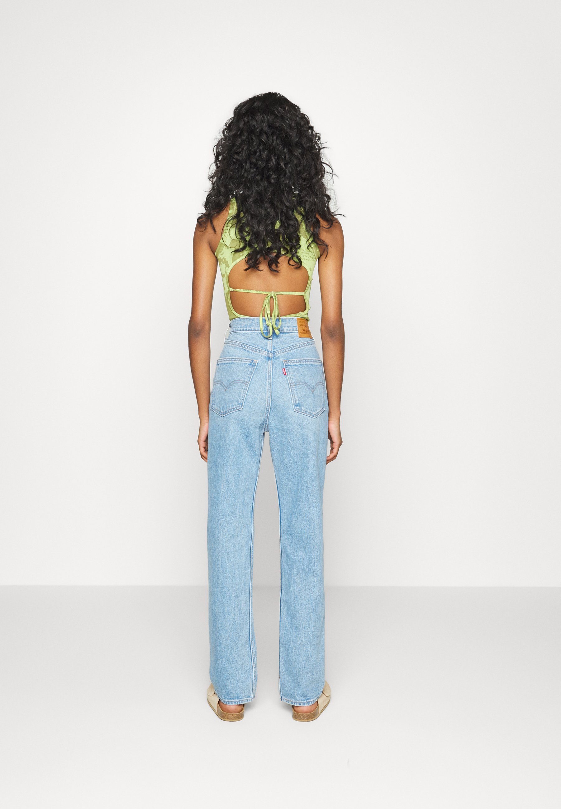 Straight leg jeans 