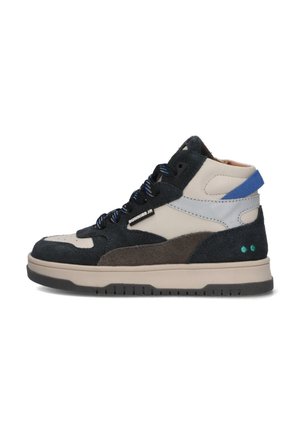 Mid-top sneaker met een combinatie van marineblauwe suede, beige leer en grijze accenten. Voorzien van een gestructureerde zool en blauwe veters.