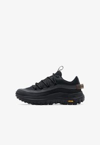 Selected, black jet
