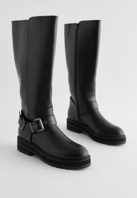 Next WIDE FIT - Batai su platforma - black