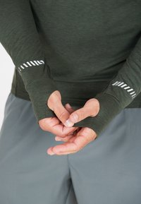 Endurance Langarmshirt - urban chic