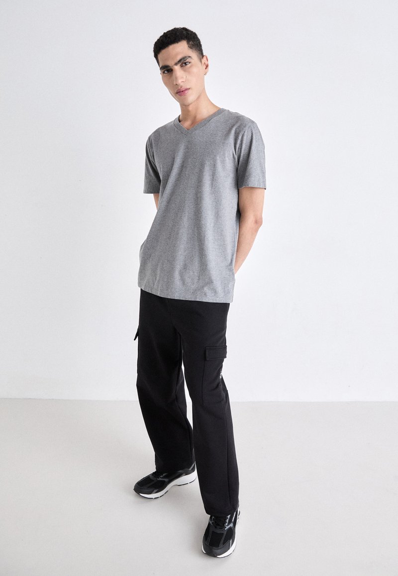 Tee shirt Homme Gris chiné - Col V - Made in France - Bio - Le t-shirt Propre