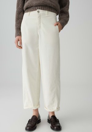 MID RISE CROPPED BARREL FIT LEICHT SCHMAL ZULAUFENDES BEIN  - Pantaloni - soft cream