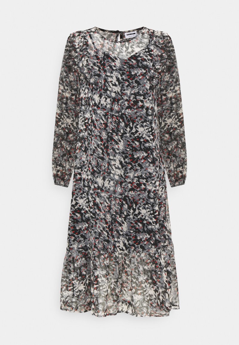 Robe midi à manches longues avec imprimé abstrait noir, gris et rouge, dotée d'un col rond et d'un ourlet légèrement évasé.