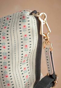 Cath Kidston TRAPEZIUM - Taška cez plece - rose stripe