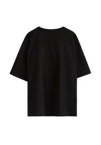 Sort oversized T-shirt med korte ærmer og rund hals, vist fladt med bagsiden opad.
