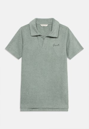 Koszulka polo z krótkim rękawem, jasnozielona, teksturowana, z kołnierzem i częściowym zapięciem z przodu, z haftowanym napisem "Gant" na lewej piersi.