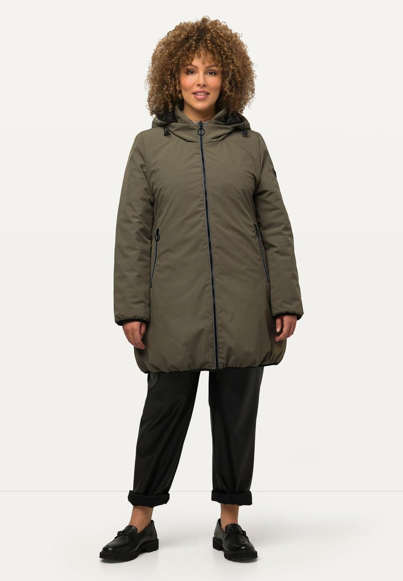 Ulla Popken HYPRAR REVERSIBLE QUILTED - Abrigo de invierno - gray green