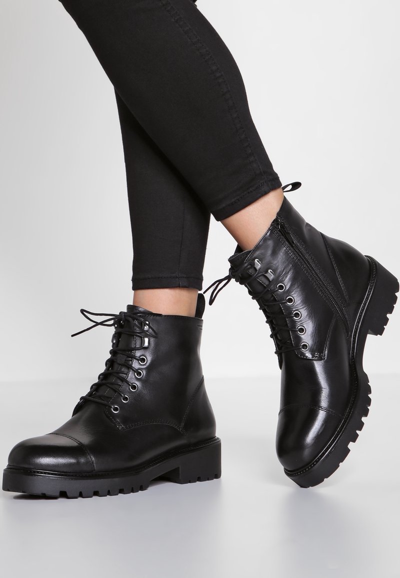 Vagabond Stivaletti con plateau - black