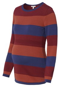 Pruhovaný těhotenský svetr v barvách rezavě hnědé, tmavě modré a burgundské. Má dlouhé rukávy, kulatý výstřih a přiléhavý lem s vroubkovanou strukturou.