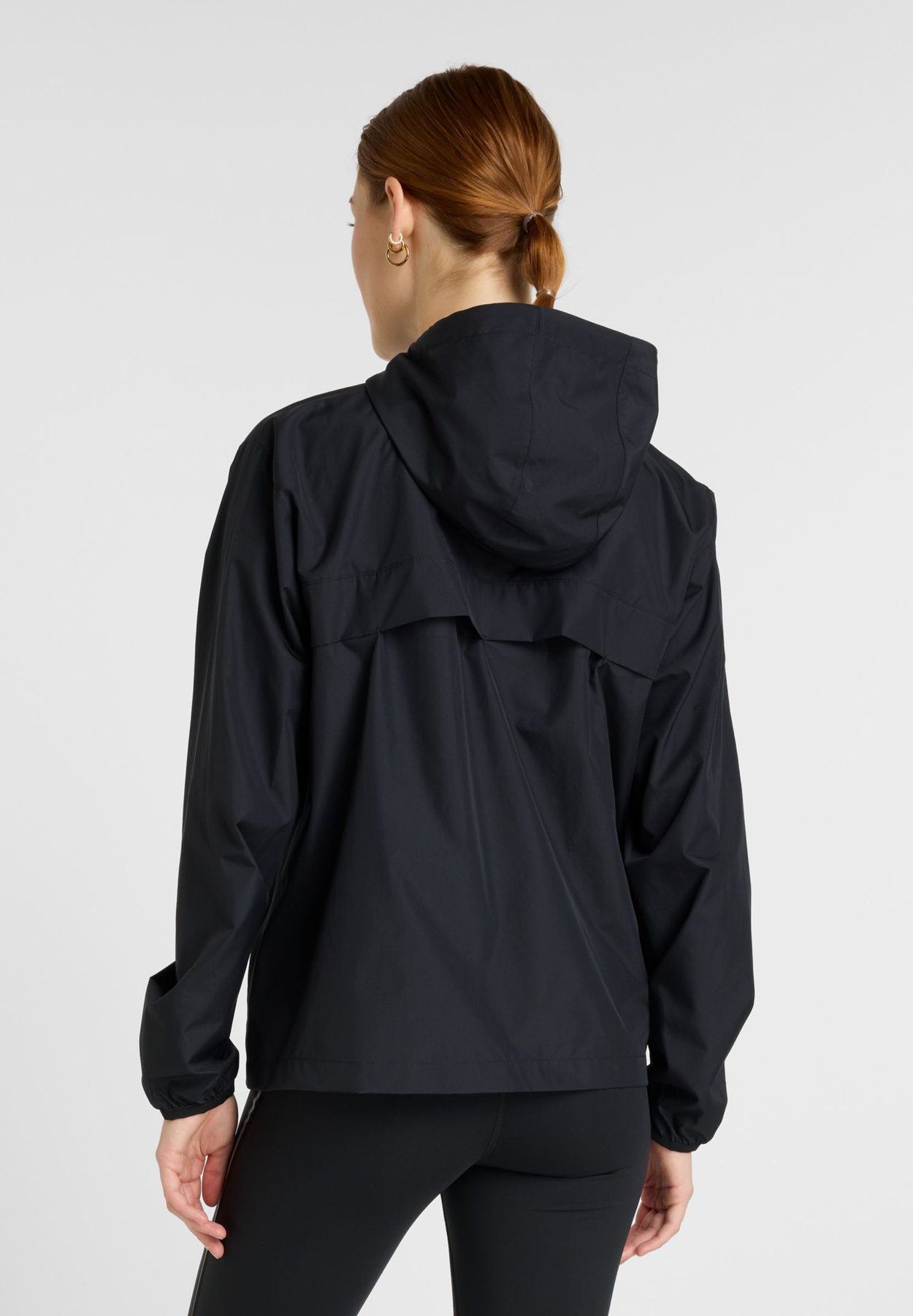 HOODED JACKET