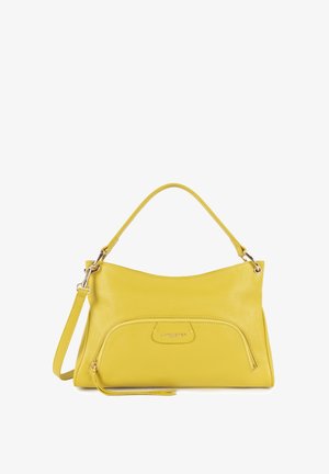 Borsa a tracolla in pelle gialla con design curvo, manico singolo e tracolla staccabile. Presenta una tasca frontale con zip e un sottile dettaglio con logo.