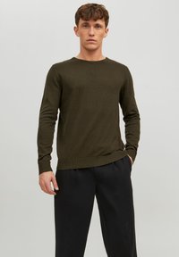 Jack & Jones - JJEEMIL CREW NECK - Pullover - olive night Image miniature 1