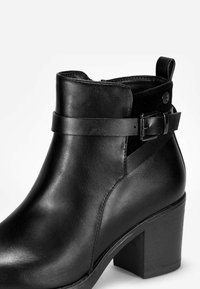 Bosanova Botines bajos - black