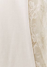 Vero Moda Tall Top - beige