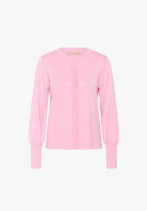 Rožs krāsas adīta džemperis ar noapaļotu kaklu, viļņotām malām, garām piedurknēm un pogu aizdari ar pērlīšu līdzīgām pogām priekšpusē.