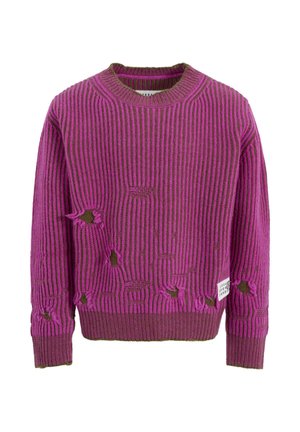 - Sweter