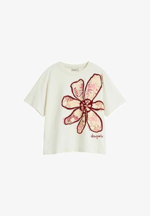 Tricou alb cu mâneci scurte, cu un print mare de floare abstractă roz și burgund pe partea din față și logo-ul "Desigual" în partea de jos, în dreapta.