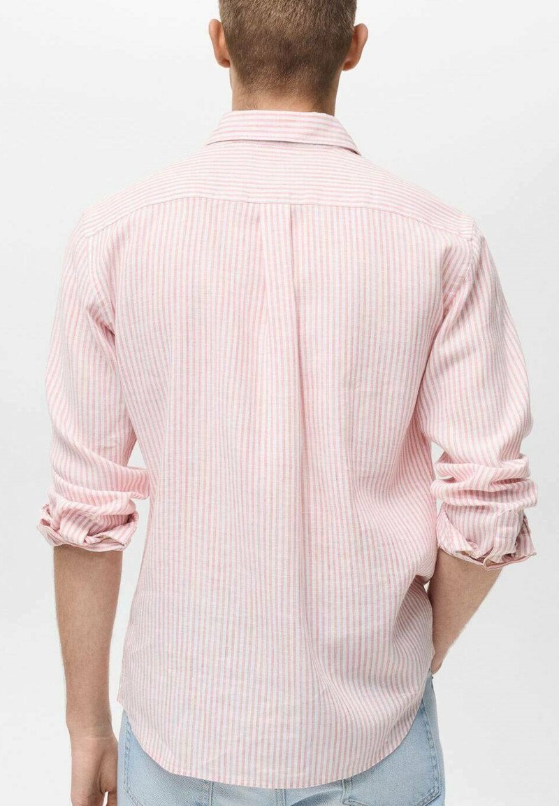 Chemisier Femme Mango - Couleur Rose Clair Pâle - Taille M - Manches Longues - Col En V - Neuf Sans étiquettes