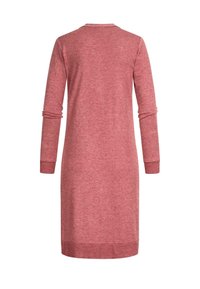 Robe en tricot rouge chiné à manches longues, avec des poignets et un ourlet côtelés. Col rond simple, texture lisse, descend en dessous du genou.